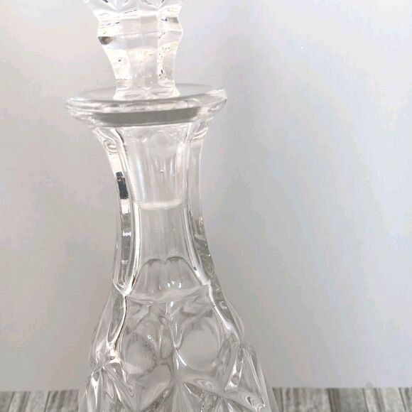 Vintage Princess House #776 Lead Crystal Decanter/Frosted Oval Diamond Cut... - Picture 4 of 11
